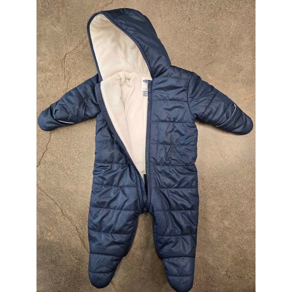 Old Navy "Frost-Free Fleece-Lined Puffer‎ Bunting" Navy Blue Boy / girl3-6M